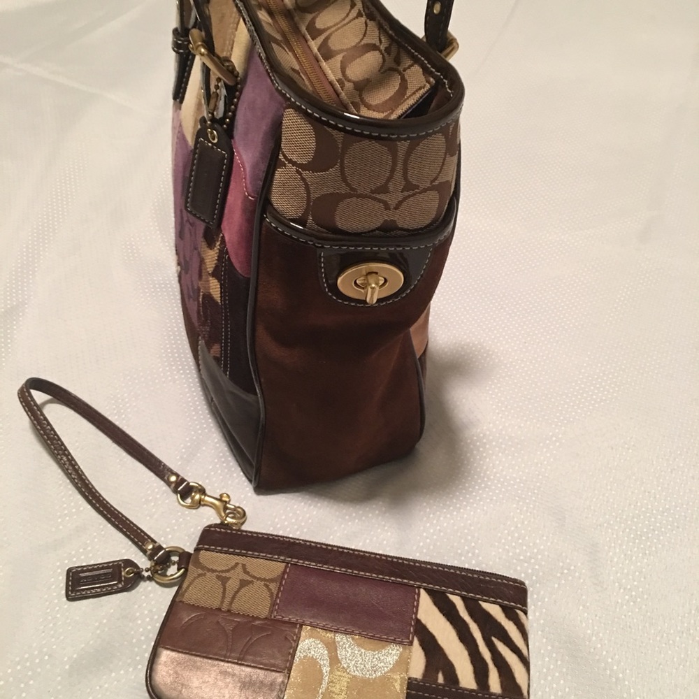 Coach Handbag - Picture 3 of 6